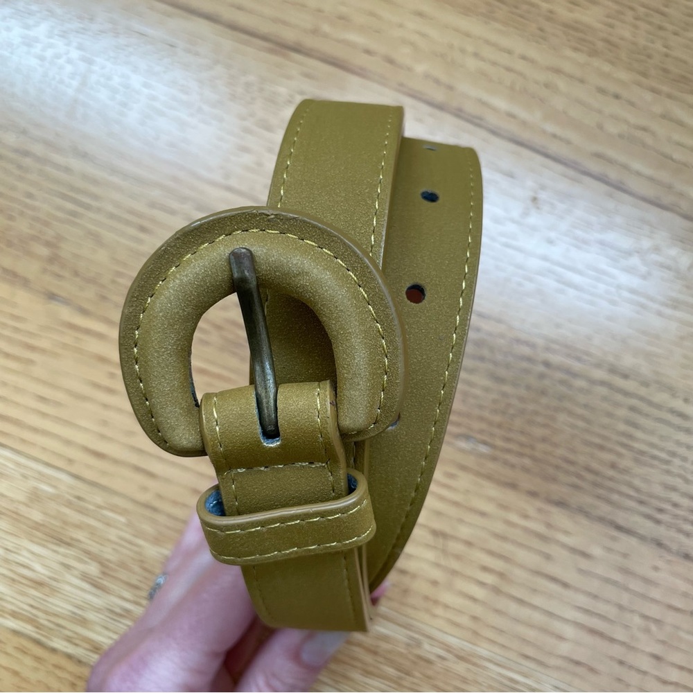 Mustard Gold Belt M